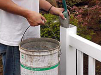 バイナルフェンスの施工方法/モルタル充填